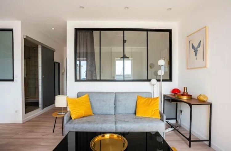 : Superbe 2 Pieces Refait A Neuf Apartment