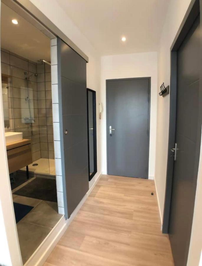Apartment : Superbe 2 Pieces Refait A Neuf Sete